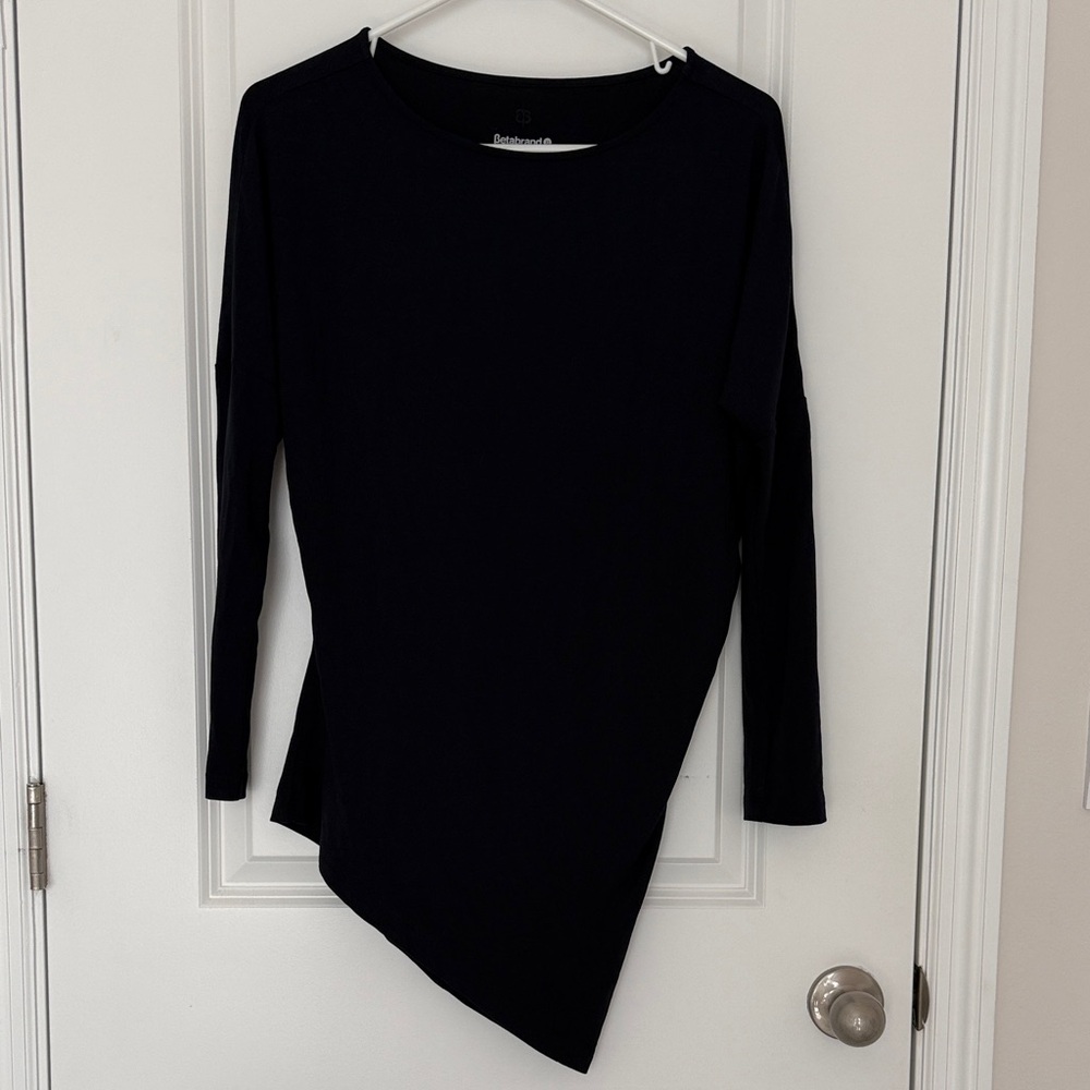 Beta Brand Asymmetrical Long 3/4 Sleeve Top. Navy blue. New. Never worn.